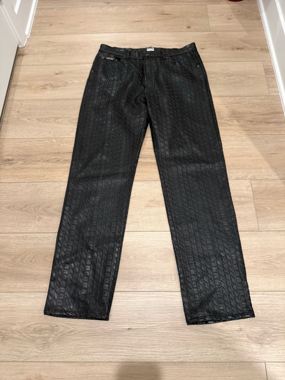 Moschino Jeans Embossed Tire Pants Black Peace Logo Men’s 36W
